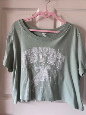 Protrend Sage Green 'Howdy' Western Horse Graphic Cropped Tee GUC Large